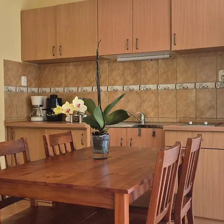Apartman Bazsarózsa